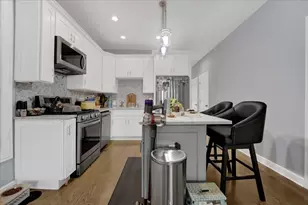 1821 N Tripp Ave, Chicago, IL 60639 - Photo 7