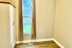 11733 S Stewart Ave, Chicago, IL 60628 - Photo 7