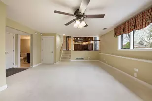 301 Greenfield Rd, Shorewood, IL 60404 - Photo 17