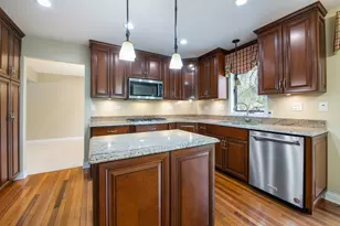 301 Greenfield Rd, Shorewood, IL 60404 - Photo 11