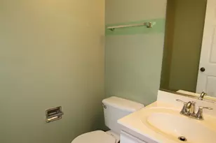 2554 Dickens Dr, Aurora, IL 60503 - Photo 7
