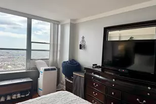 655 W Irving Park Rd, Chicago, IL 60613 - Photo 13