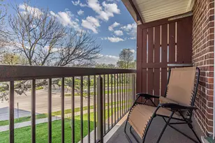 1375 Rebecca Dr, Hoffman Estates, IL 60169 - Photo 21