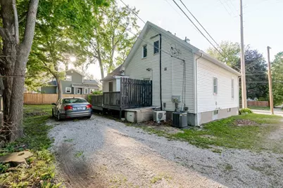 605 E Empire Street, Bloomington, IL 61701 - Photo 29