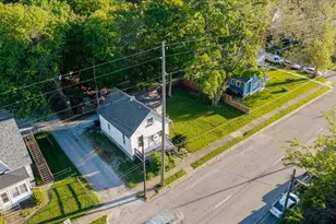 605 E Empire St, Bloomington, IL 61701 - Photo 23