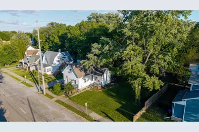 605 E Empire Street, Bloomington, IL 61701 - Photo 25