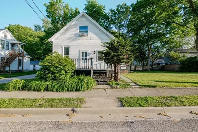 605 E Empire Street, Bloomington, IL 61701 - Photo 1