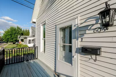605 E Empire Street, Bloomington, IL 61701 - Photo 3