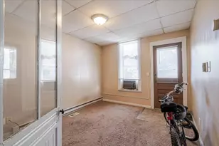 605 E Empire St, Bloomington, IL 61701 - Photo 15