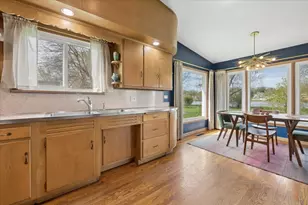 34 S River St, South Elgin, IL 60177 - Photo 9