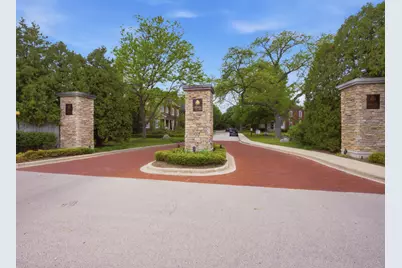 4243 Linden Tree Lane, Glenview, IL 60026 - Photo 31