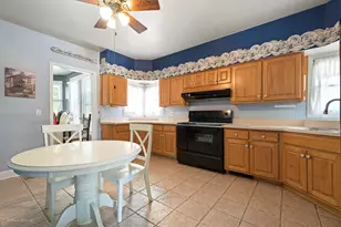220 E North St, Morris, IL 60450 - Photo 11