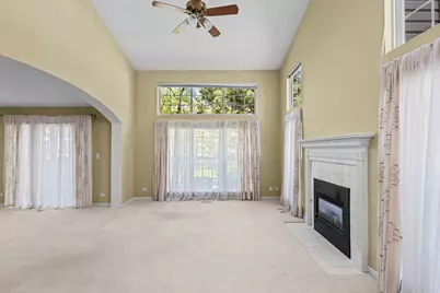 828 Old Checker Road, Buffalo Grove, IL 60089 - Photo 3