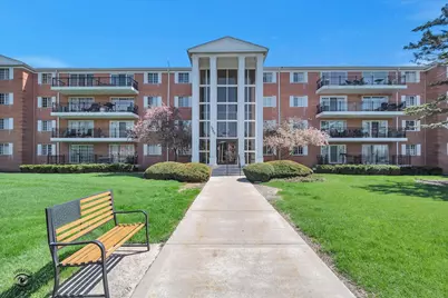 1050 N Farnsworth Avenue #301, Aurora, IL 60505 - Photo 1