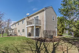 2031 Windmere Circle, Schaumburg, IL 60194 - Photo 15