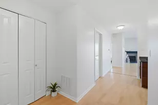 1228 Emerson St, Evanston, IL 60201 - Photo 3
