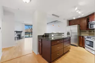 1228 Emerson St, Evanston, IL 60201 - Photo 11