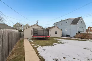 1337 S 49th Ave, Cicero, IL 60804 - Photo 23