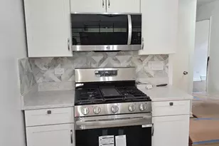 9108 S Wallace St, Chicago, IL 60620 - Photo 15