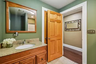 588 Kingston Ct, Roselle, IL 60172 - Photo 25