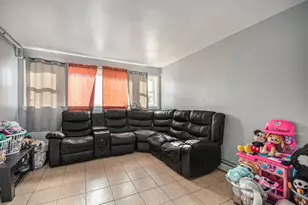 7524 W 63rd Pl, Summit, IL 60501 - Photo 9