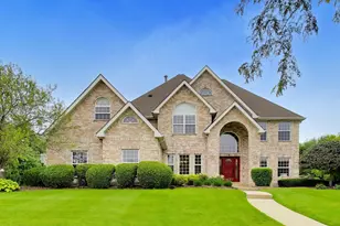 630 Gibbons Dr, New Lenox, IL 60451 - Photo 1