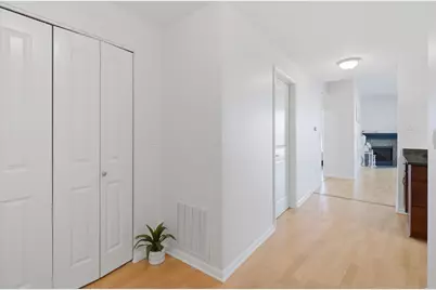 1228 Emerson Street #304, Evanston, IL 60201 - Photo 3