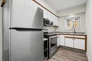 135 S Kenilworth Ave, Oak Park, IL 60302 - Photo 7