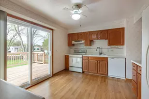 3990 Hudson Dr, Hoffman Estates, IL 60192 - Photo 5