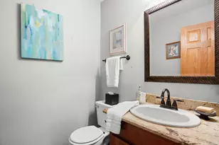 1208 Thrun Dr, Batavia, IL 60510 - Photo 17