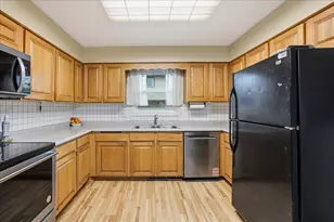18326 Bock Rd, Lansing, IL 60438 - Photo 7