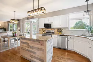 18310 W Meander Dr, Grayslake, IL 60030 - Photo 7