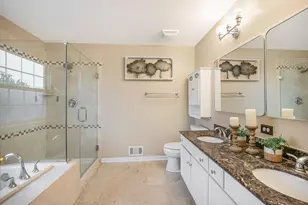 18310 W Meander Dr, Grayslake, IL 60030 - Photo 17