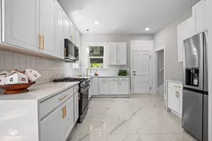 7226 S Yale Ave, Chicago, IL 60621 - Photo 9