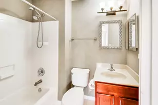 551 Cary Woods Cir, Cary, IL 60013 - Photo 23