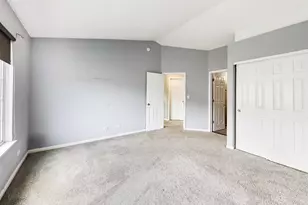 551 Cary Woods Cir, Cary, IL 60013 - Photo 17