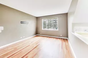 551 Cary Woods Cir, Cary, IL 60013 - Photo 5