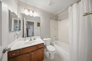 394 Jamestown Ct, Aurora, IL 60504 - Photo 17