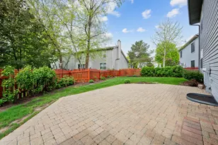 2426 Wild Cherry Ct, Aurora, IL 60506 - Photo 25