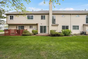 250 Wellington Cir, Gurnee, IL 60031 - Photo 19