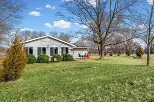 1432 Country Club Ln, Loda, IL 60948 - Photo 37