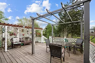 33 Walpole Rd, Elk Grove Village, IL 60007 - Photo 21