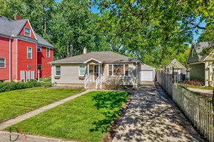 620 York St, Ottawa, IL 61350 - Photo 1
