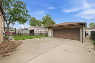 119 Rice Ave, Bellwood, IL 60104 - Photo 17