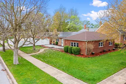 3850 W 93rd Street, Evergreen Park, IL 60805 - Photo 1