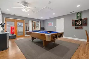3850 W 93rd St, Evergreen Park, IL 60805 - Photo 13