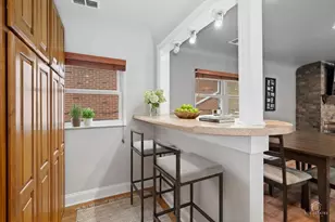 3850 W 93rd St, Evergreen Park, IL 60805 - Photo 9