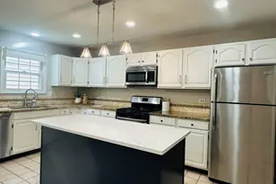 12 Sommerset Ln, Lincolnshire, IL 60069 - Photo 13