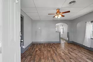 117 N Scott St, Westville, IL 61883 - Photo 3