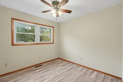 105 S Meadowhill Lane, Mahomet, IL 61853 - Photo 15